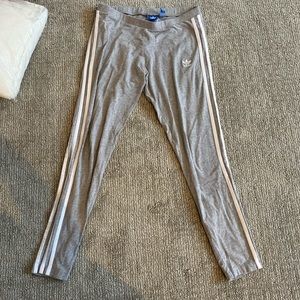 Grey Adidas Leggings 🤍